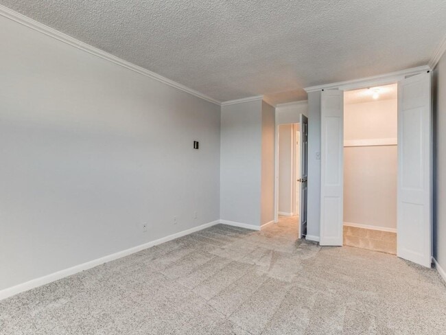 Building Photo - 3883 Turtle Creek Blvd