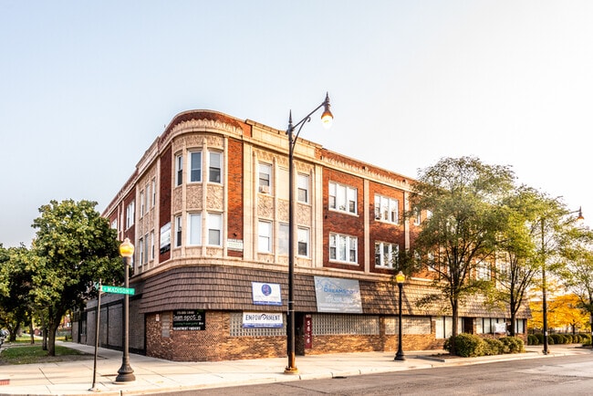 Building Photo - 5836-46 W Madison St Chicago, IL 60644