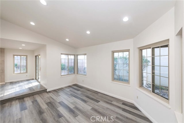 Building Photo - 2518 Greenwich Dr