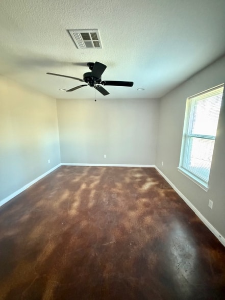 Building Photo - 1608 N 10th St