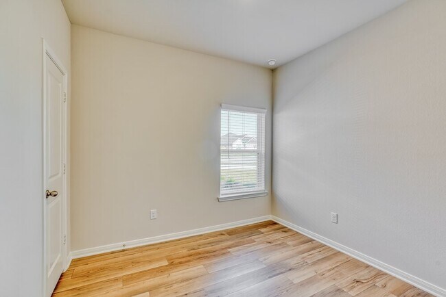 Building Photo - 456 Beechwood Hacienda Dr