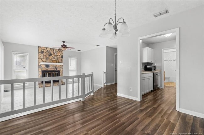 Building Photo - 920 Inglewood Ln