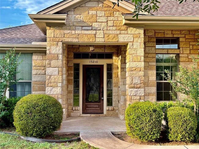 Building Photo - 15210 Falcon Dr