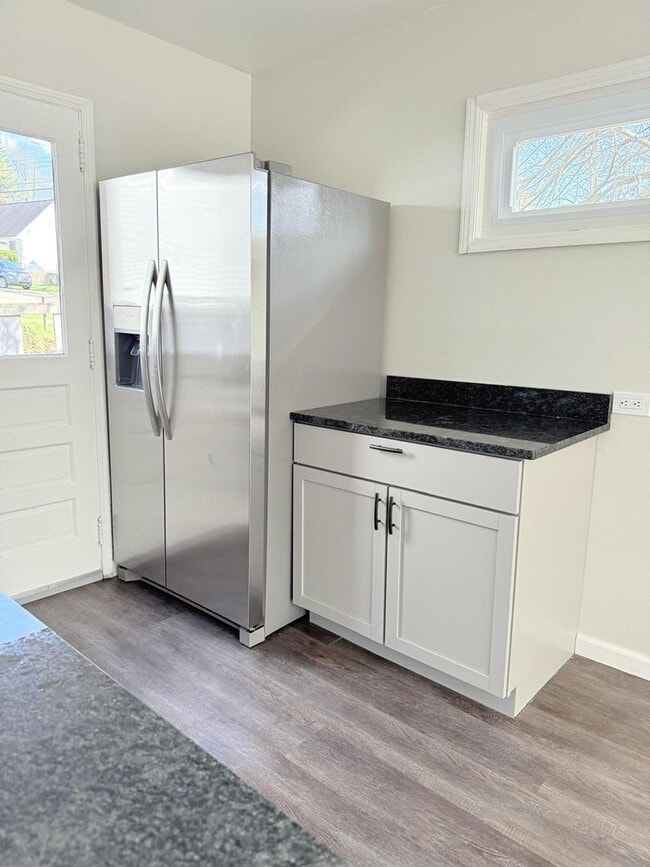 Building Photo - Great 4BR, 1 1/2BA Single Family Home in P...