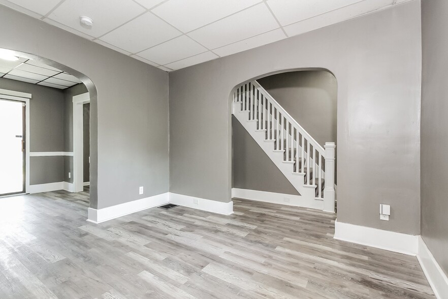 Building Photo - 2206 Harrison St