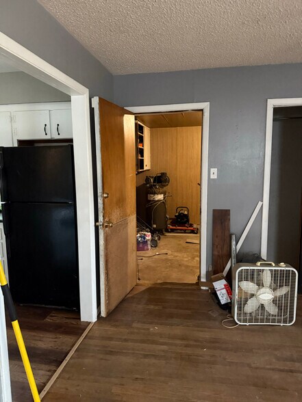 Building Photo - 4620 S Rusk St