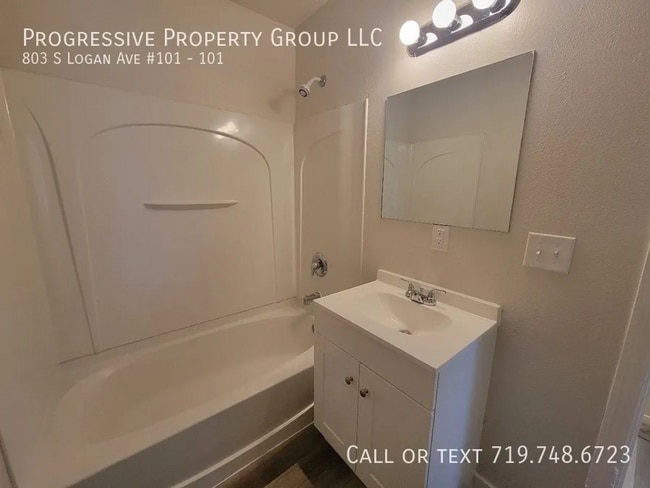 Building Photo - 803 S Logan Ave