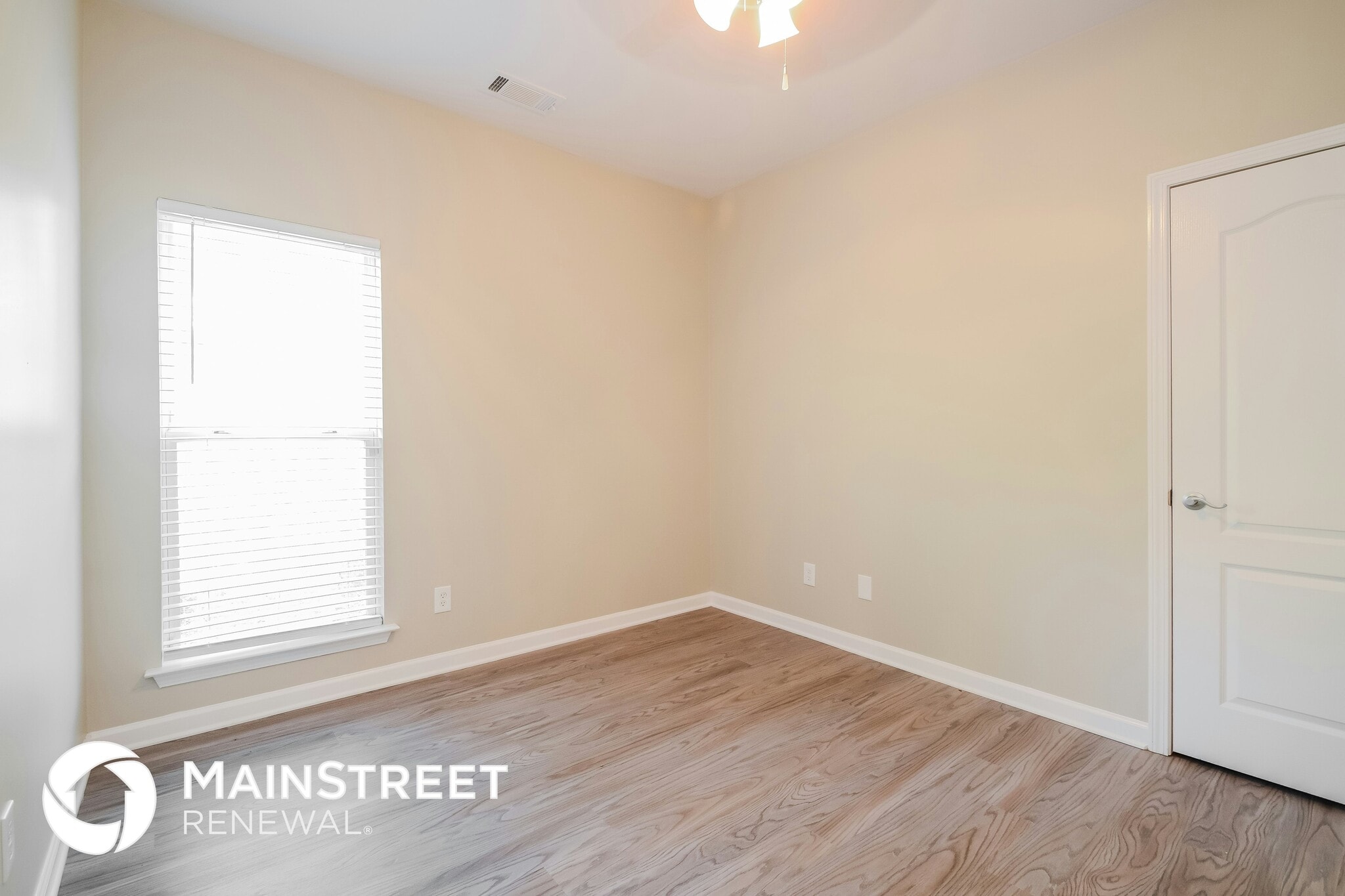 Building Photo - 12958 Woodland Park Cir