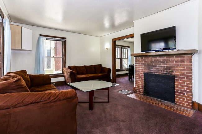 Building Photo - 1315 Washtenaw Ave