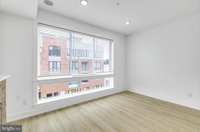 Building Photo - 2054 N 2nd St