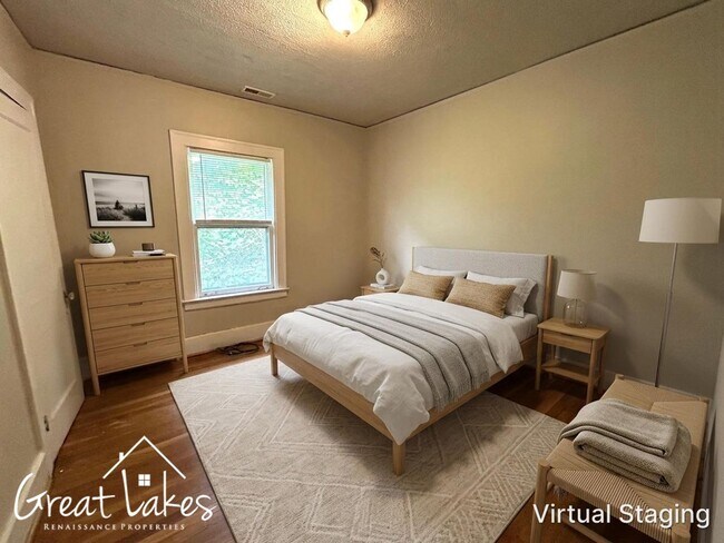 Building Photo - 2531 Pingree St