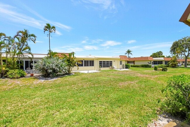 Building Photo - 5730 Fernley Dr E