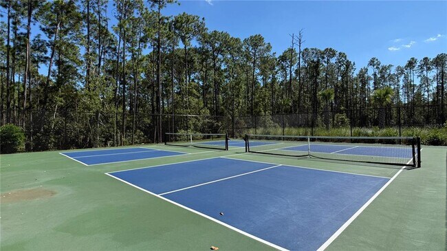 Building Photo - 14415 Crest Palm Ave