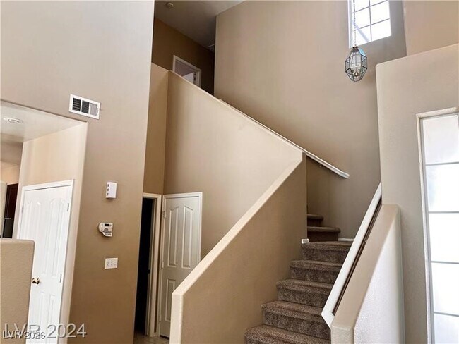 Building Photo - 1735 Buttermilk Dr