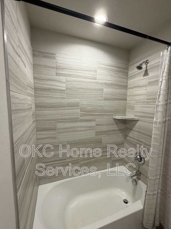 Building Photo - 14605 Travertine Fls Ln