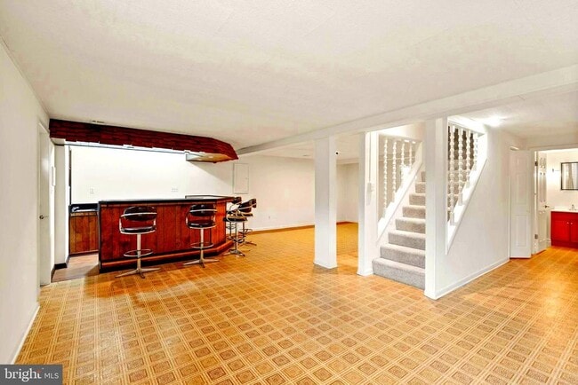 Building Photo - 7109 Davis Ct