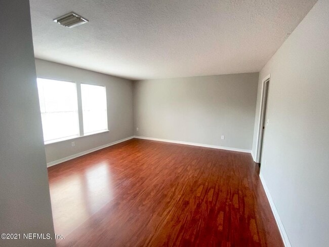 Building Photo - 7147 Newman Lake Ct