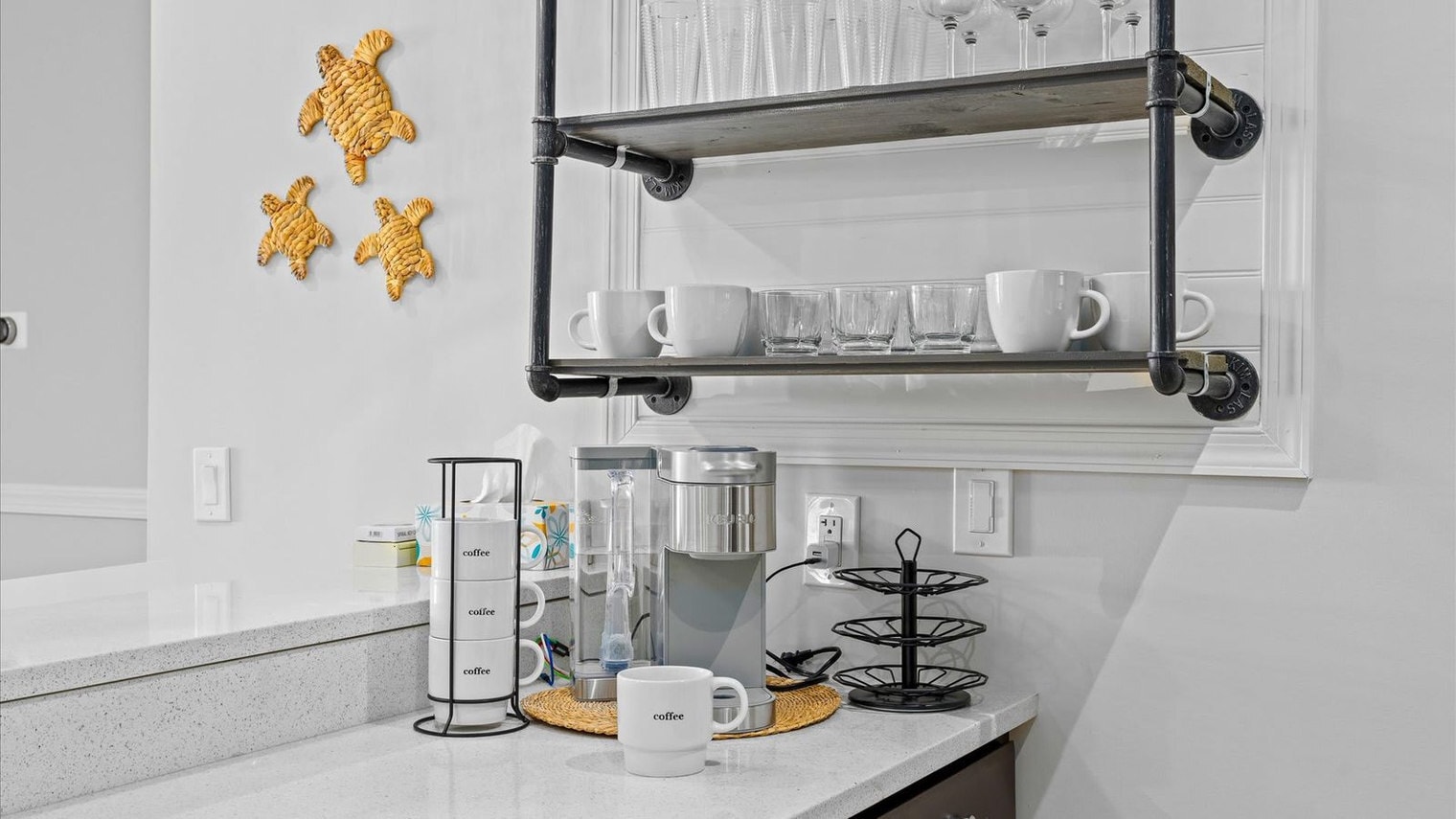 Building Photo - 810 Asbury Ave