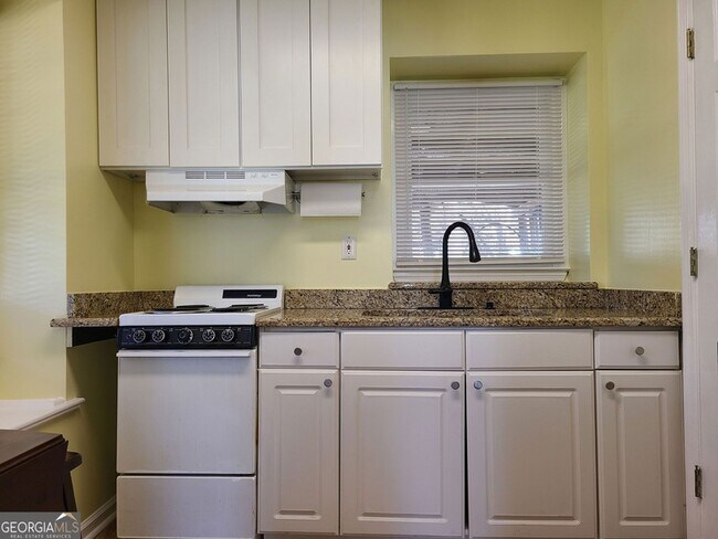 Building Photo - 3781 Happy Valley Cir