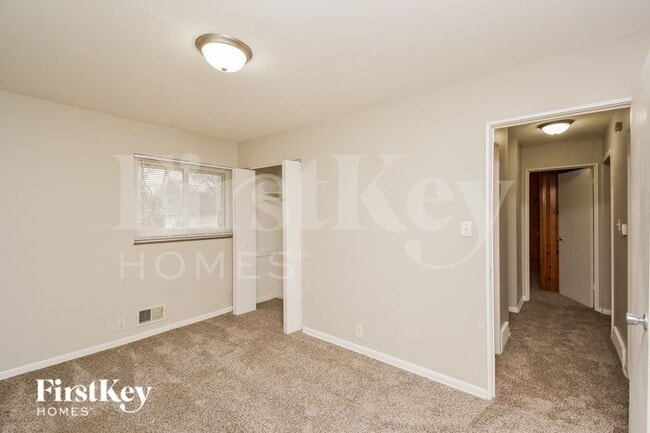 Building Photo - 5602 Culver St