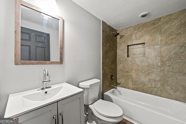 Building Photo - 3745 Feldwood Pl