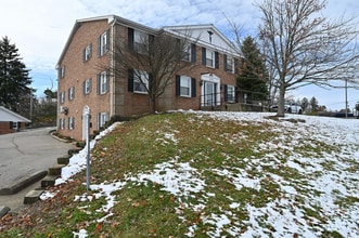 Building Photo - 425 W Cook Rd