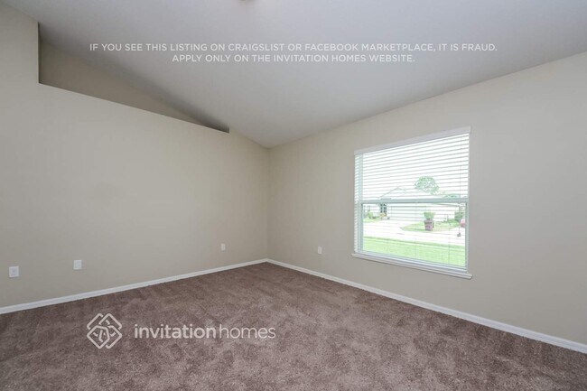 Building Photo - 5541 Silver Thistle Ln