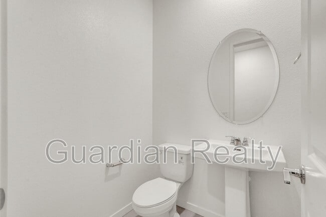 Building Photo - 5269 Diesel Rd