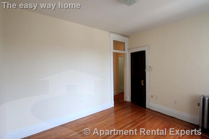 Building Photo - 29 Park Dr