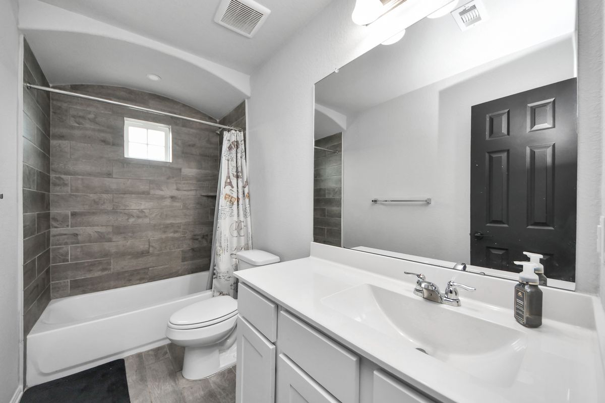 Building Photo - 14718 Black Rail Dr