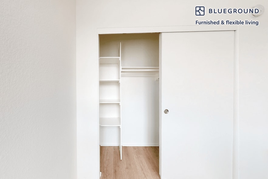 Building Photo - 1571 Flynn Rd