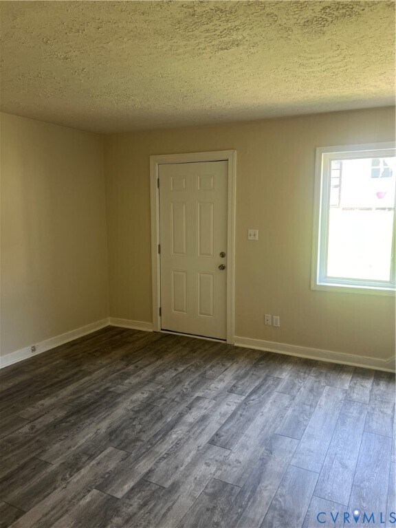 Building Photo - 301 Monticello Dr
