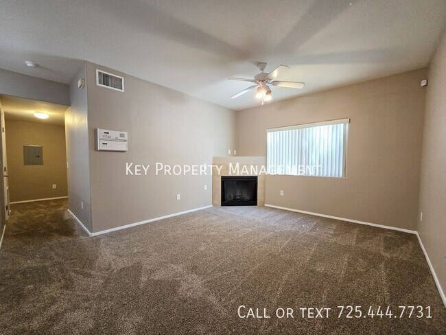 Building Photo - 3 BEDROM TOWNHOME IN THE NORTHWEST WITH AT...