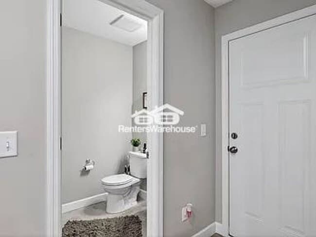 Building Photo - 25584 3rd St W