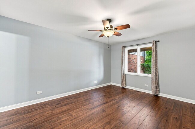 Building Photo - 981 West Ct