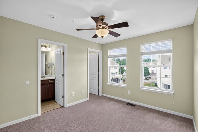 Building Photo - 23111 Foxglove Way