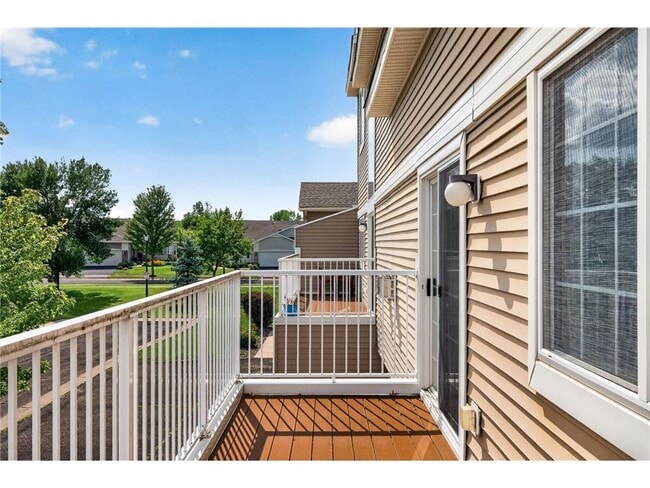 Building Photo - 6581 Olive Ln N