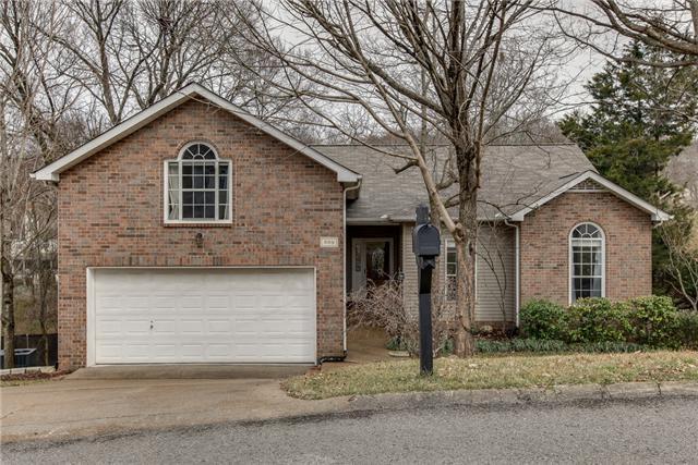 Building Photo - Charming 3 Bedroom Nashville Home with Pristine Hardwood Floors & 3 Full Baths!