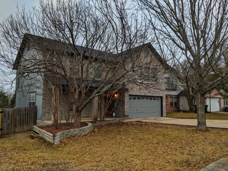Building Photo - 4507 Sherwood Way