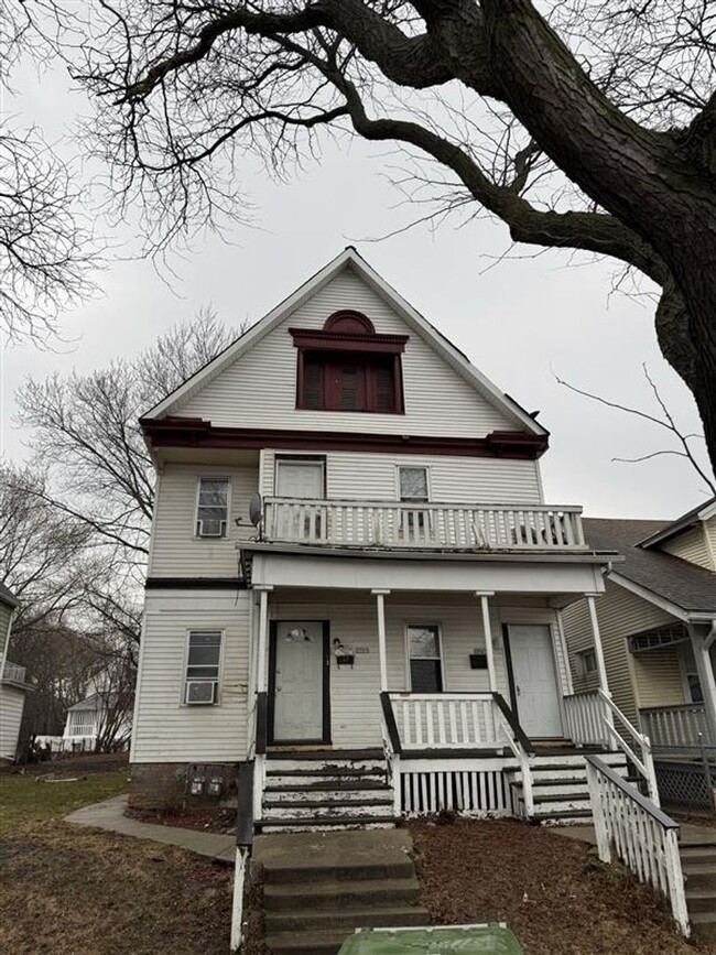 Primary Photo - 2965 N Richards St