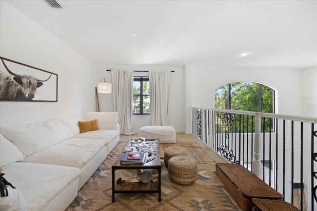 Building Photo - 11640 S Sea Ct