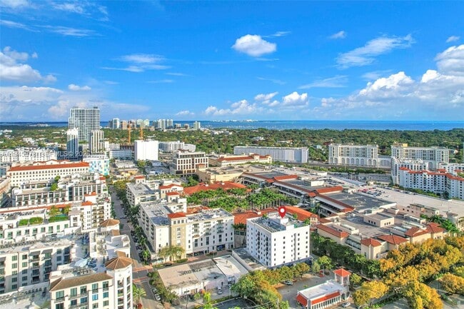 Building Photo - 4220 Laguna St