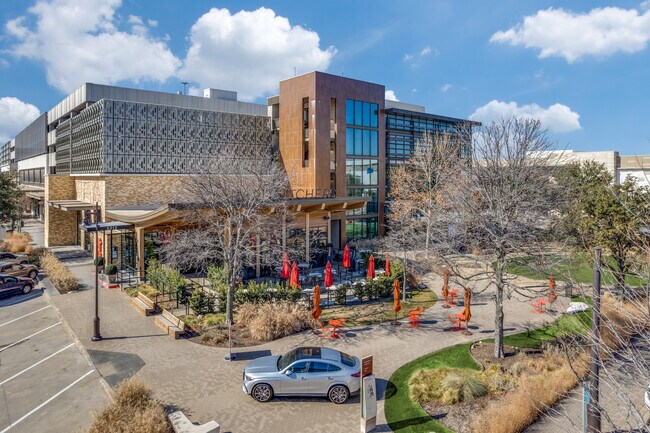 Building Photo - 4500 Westridge Ave