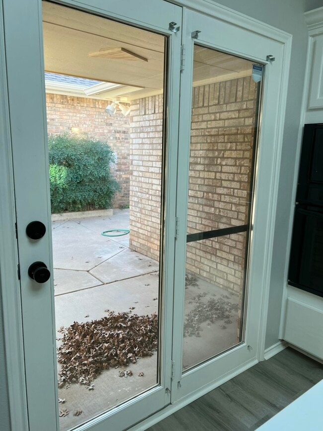 Building Photo - 6904 Freeport Ave