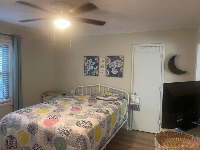 Building Photo - 800 Mallery St