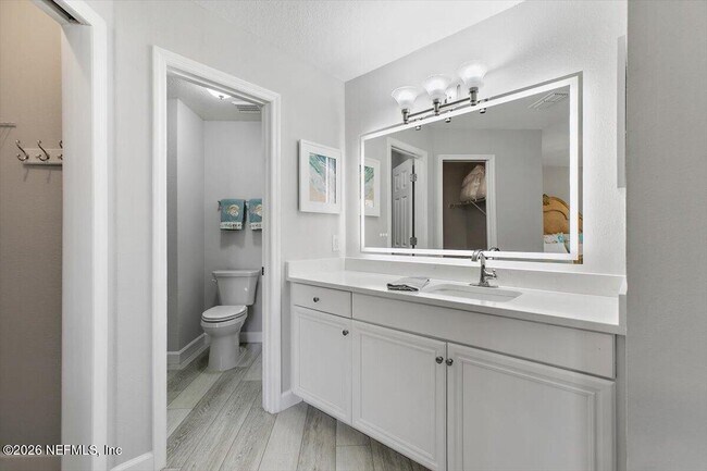 Building Photo - 17 Arbor Club Dr