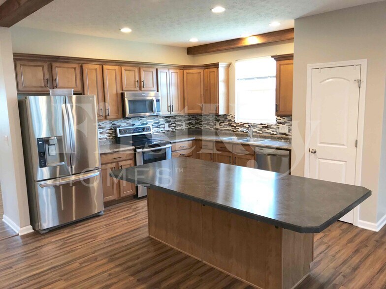 Building Photo - 3350 Firethorn Drive