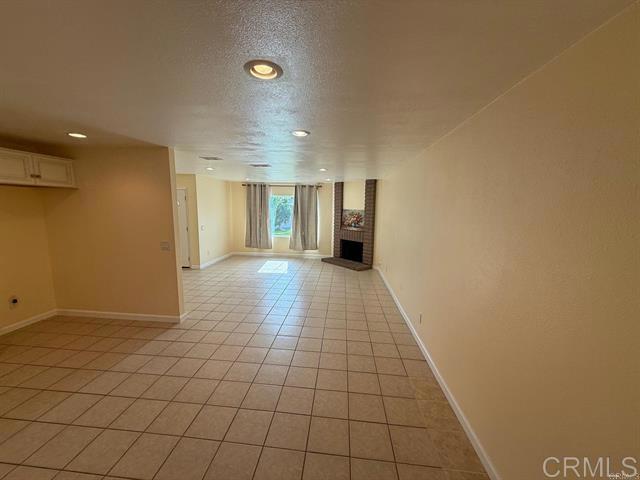 Building Photo - 1042 Nita Ln