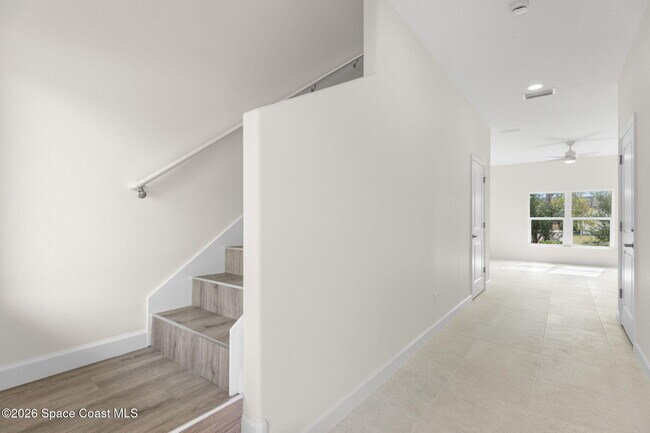 Building Photo - 197 Dayton Blvd