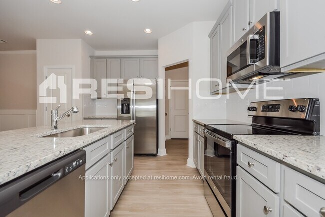 Building Photo - 3038 Faireno Pl